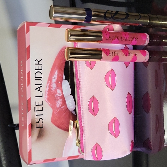 SALE Estee Lauder Set Includes 3 Full Sizes - Picture 2 of 7